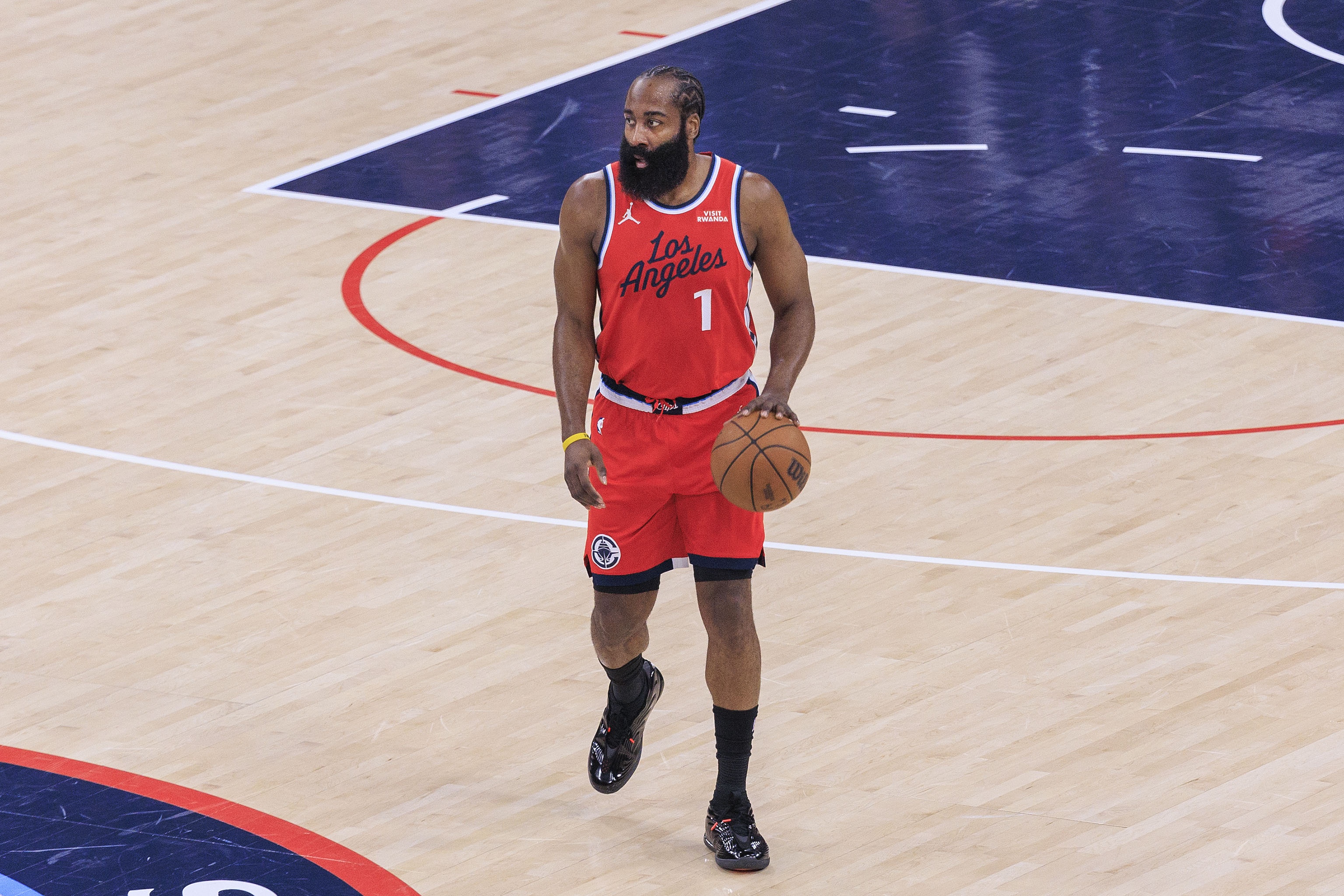 世界杯官方入口下载-加内特：哈登应该入选全明星 举办地在他的主场而且他一直很稳定